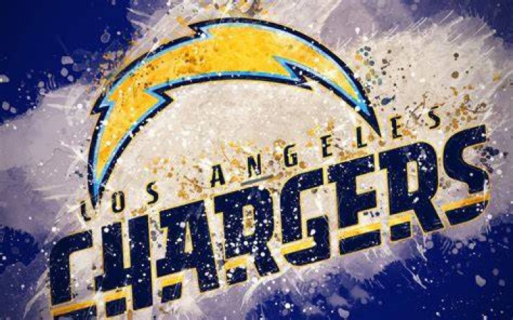 Chargers' Justin Herbert looks completely different after haircut