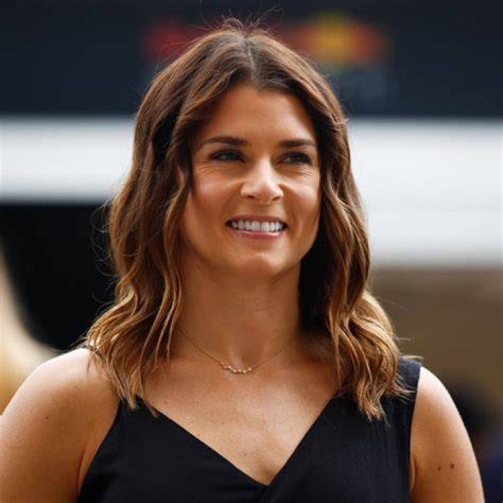 Danica Patrick to be Honored with Legend Award at Kids' Choice Sports 2018