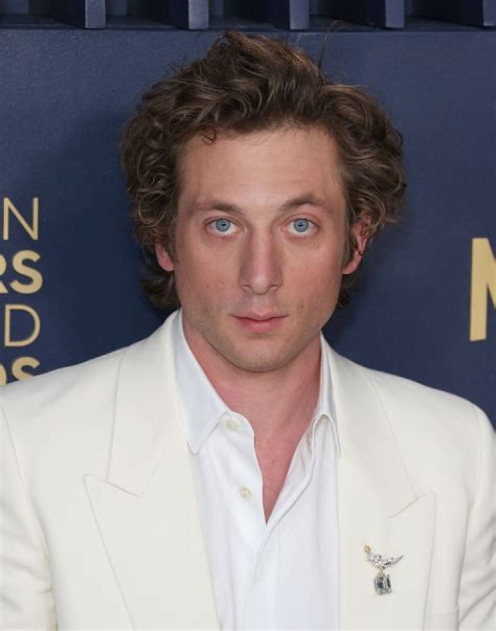 Jeremy Allen White AlloCiné