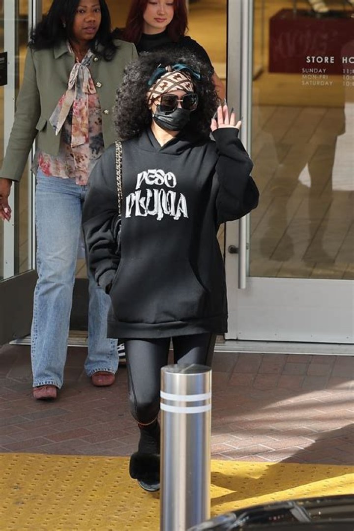 Saweetie's HOT Mom Sets The On Fire Hip Hop My Way