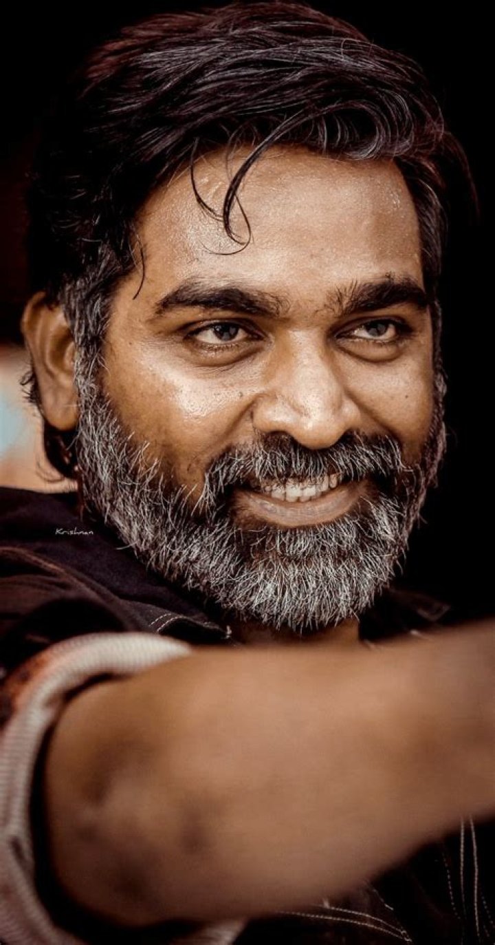 Vijay Sethupathi's latest family photos celebrating Onam gives fans a